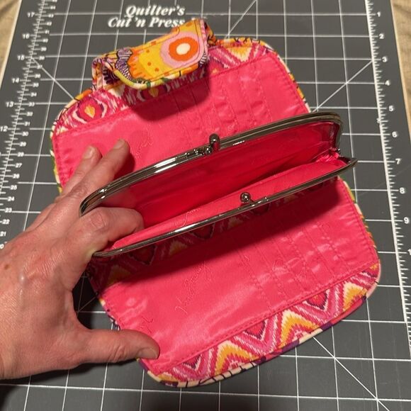 Vera Bradley clementine kiss n snap Wallet Clutch Snap jaw Floral - Picture 2 of 3